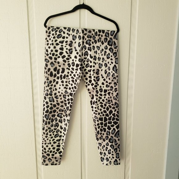 Roaman's Animal Print Capri‎ Leggings High Waist Stretch Plus Size 14/16 - Picture 4 of 4